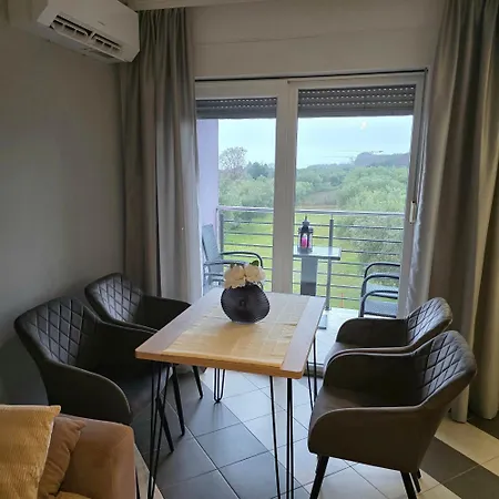 Appartement With Swimming Pool Zambratija, Umag - 27150 *